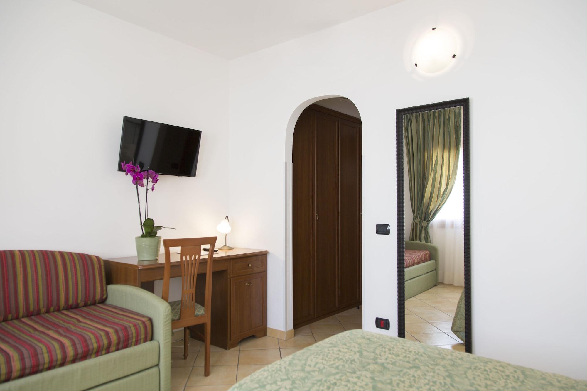 Blu Hotel Morisco Cannigione Eksteriør bilde